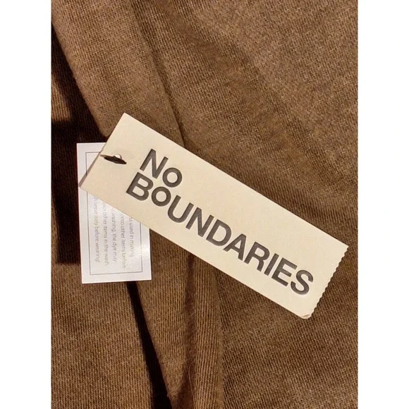 No Boundaries NoBo Oversized Hoodie Mocha Brown Fleece Lined 2XL Max Mole NWT - Picture 10 of 12